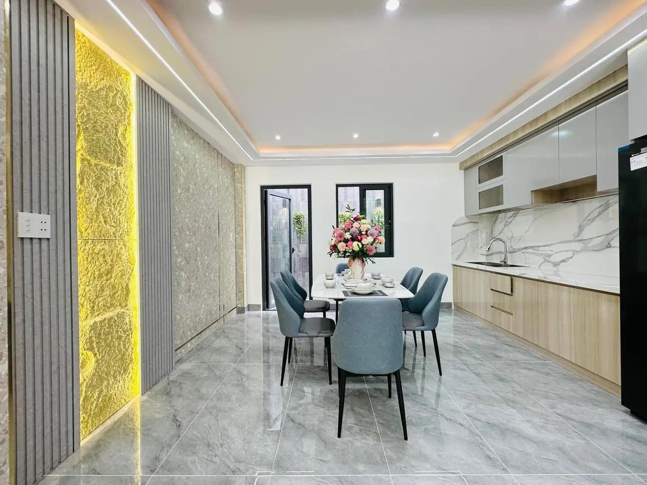 hình ảnh thực tế nhà 4 tầng MT Thạnh Lộc 26 5