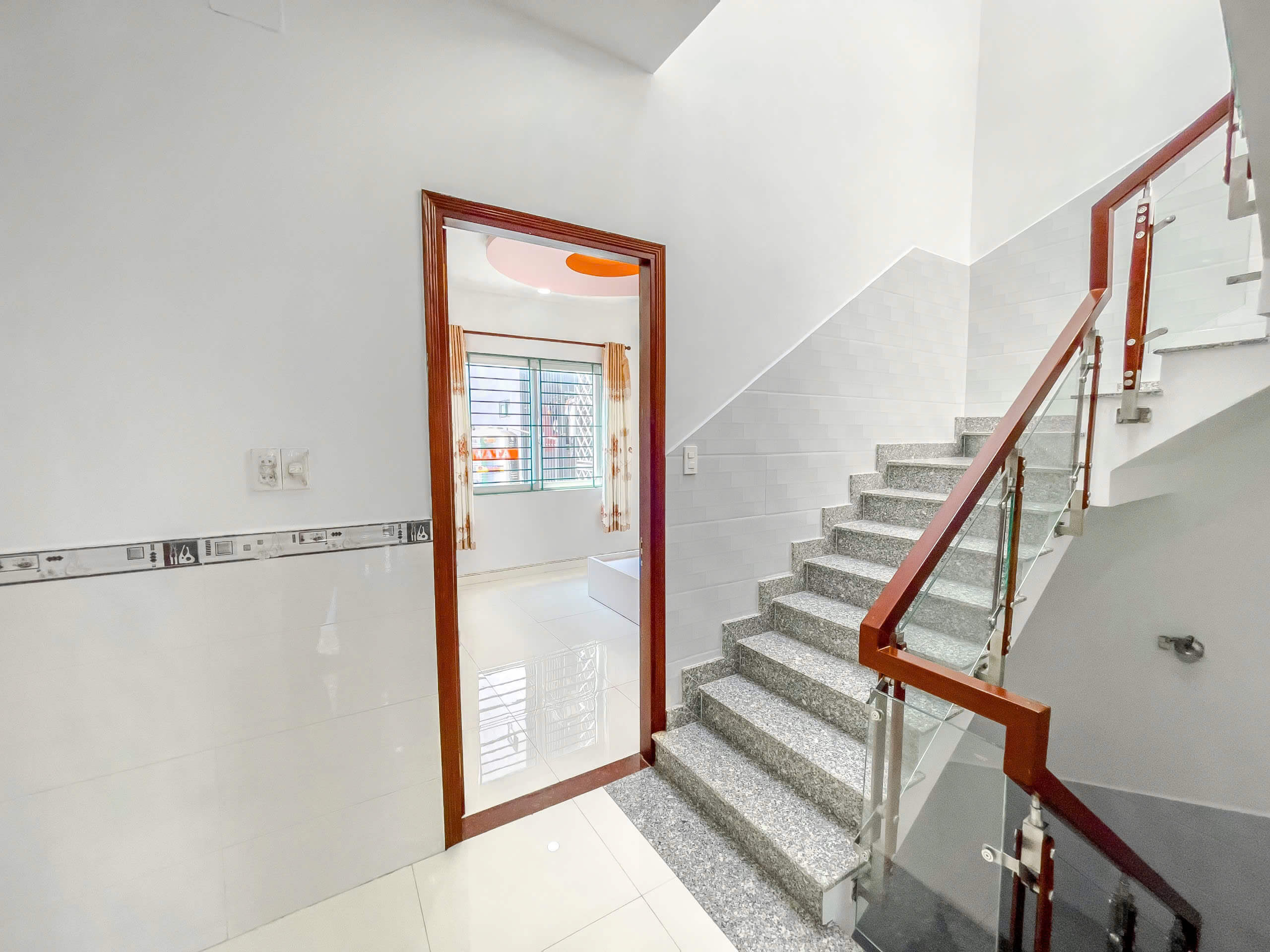 hình ảnh thực tế Nhà mặt tiền Ngã Tư Ga Hà Huy Giáp Quận 12 8