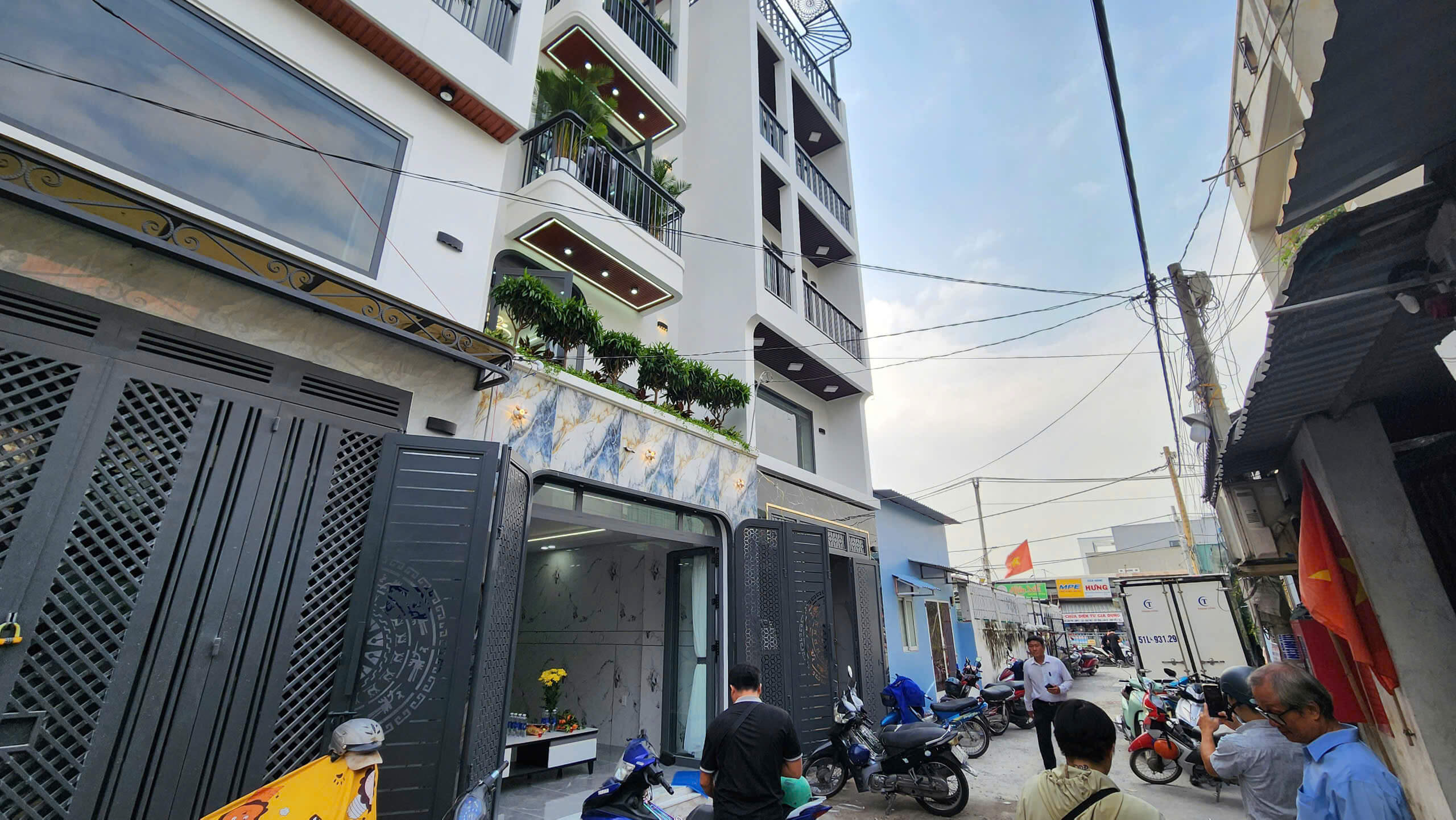 hình ảnh thực tế Nhà phố cao cấp có thang máy ngay chợ Cầu Đồng, Phường An Phú Đông, Quận 12 2